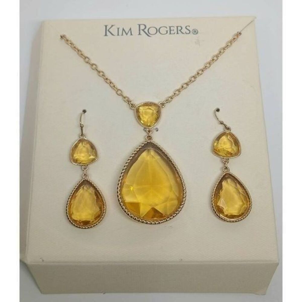 Kim Rogers necklace and earrings set